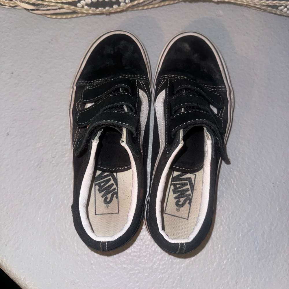 black velcro vans